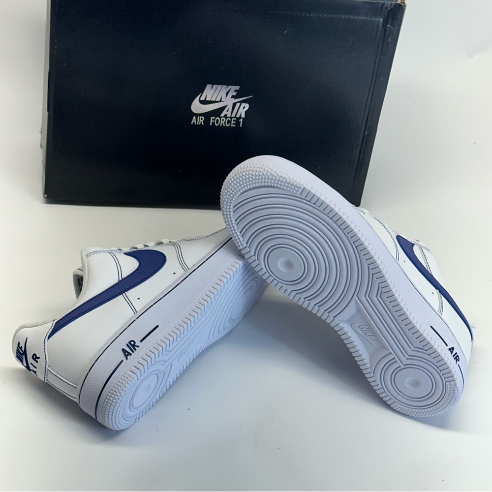 Nike Air Force 1 Low '07 LV8 White Deep Royal Blue - Picture 7 of 7